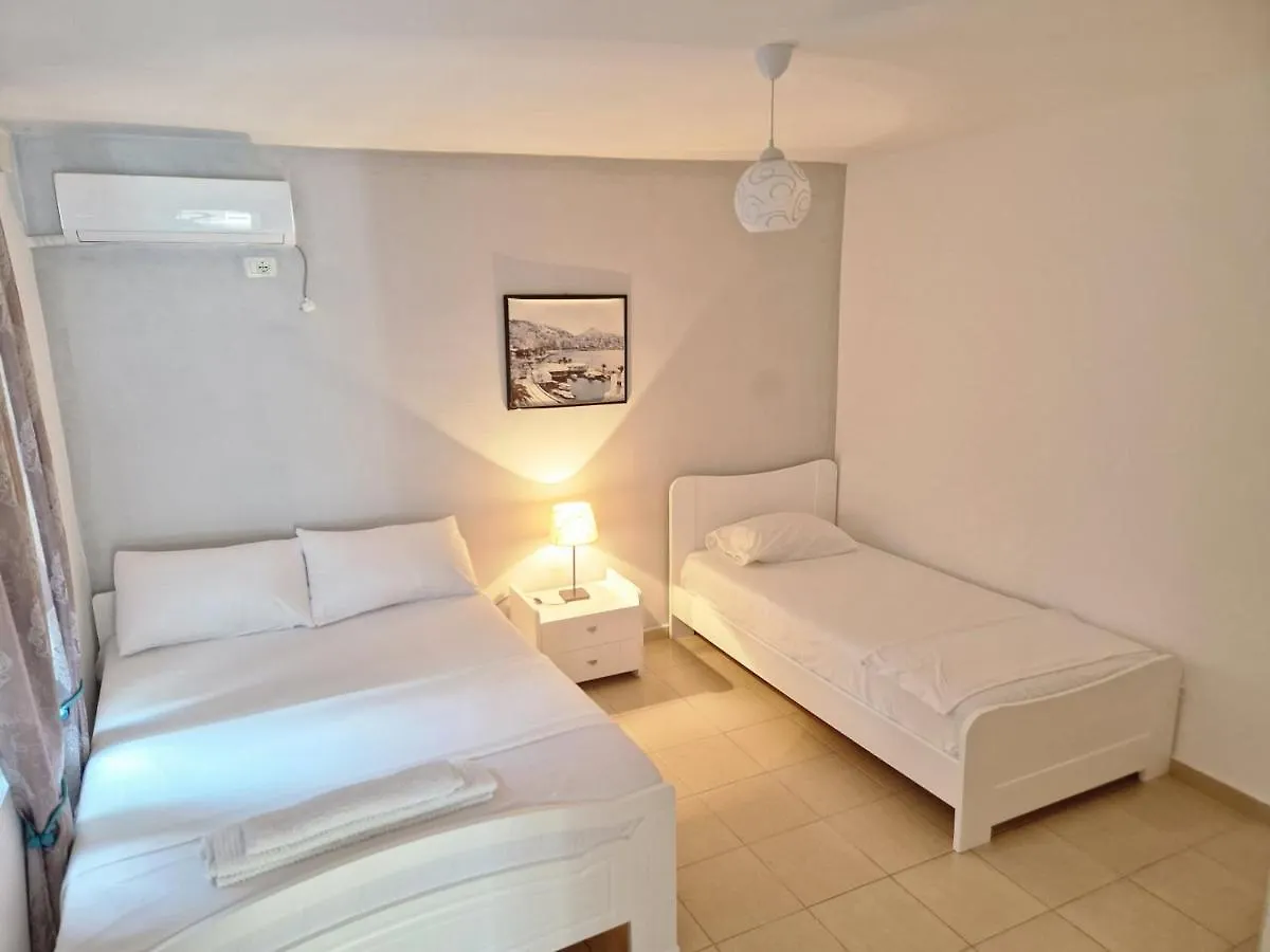 Sala Apartment'S Sarandë 0*,