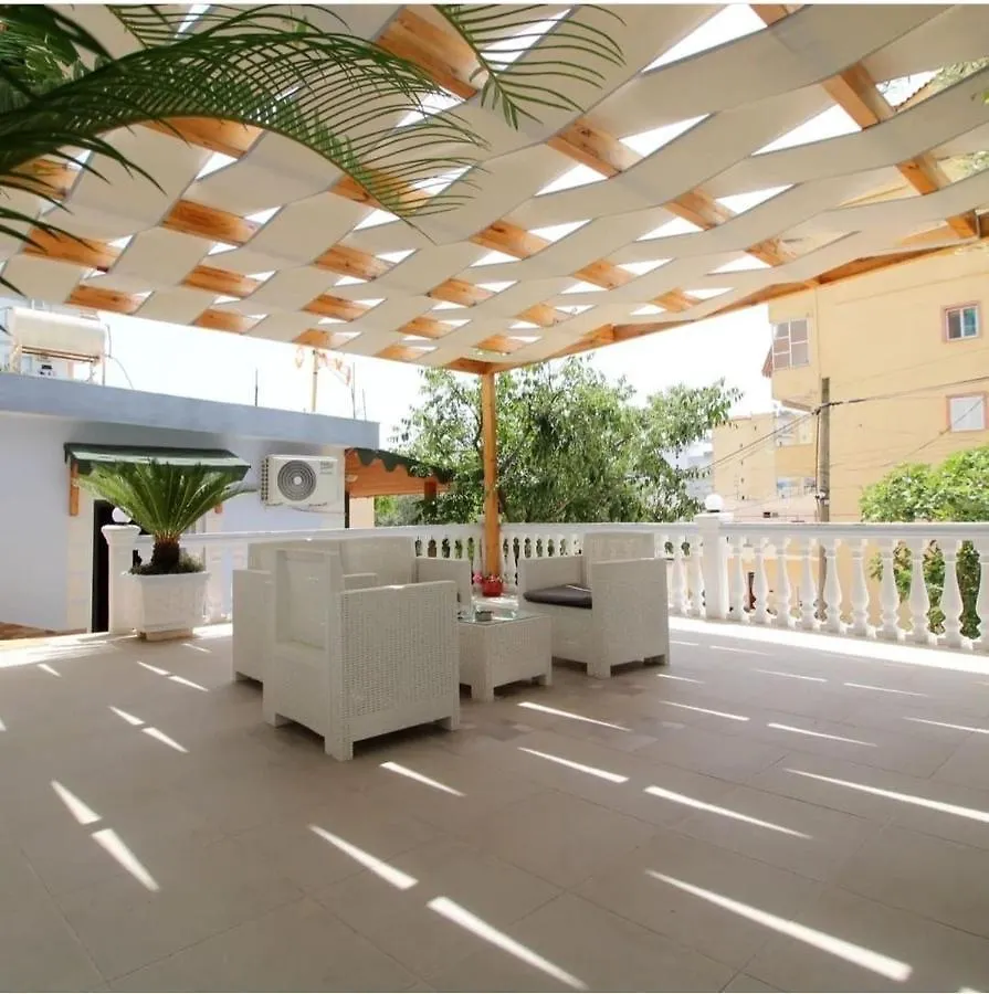 סרנדה Sala Apartment'S