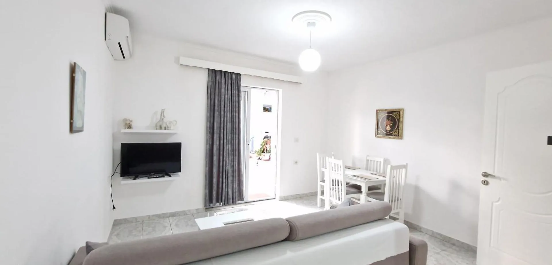 דירה סרנדה Sala Apartment'S אלבניה