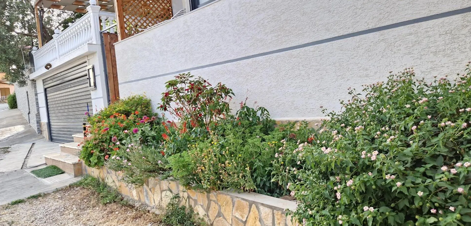 סרנדה Sala Apartment'S