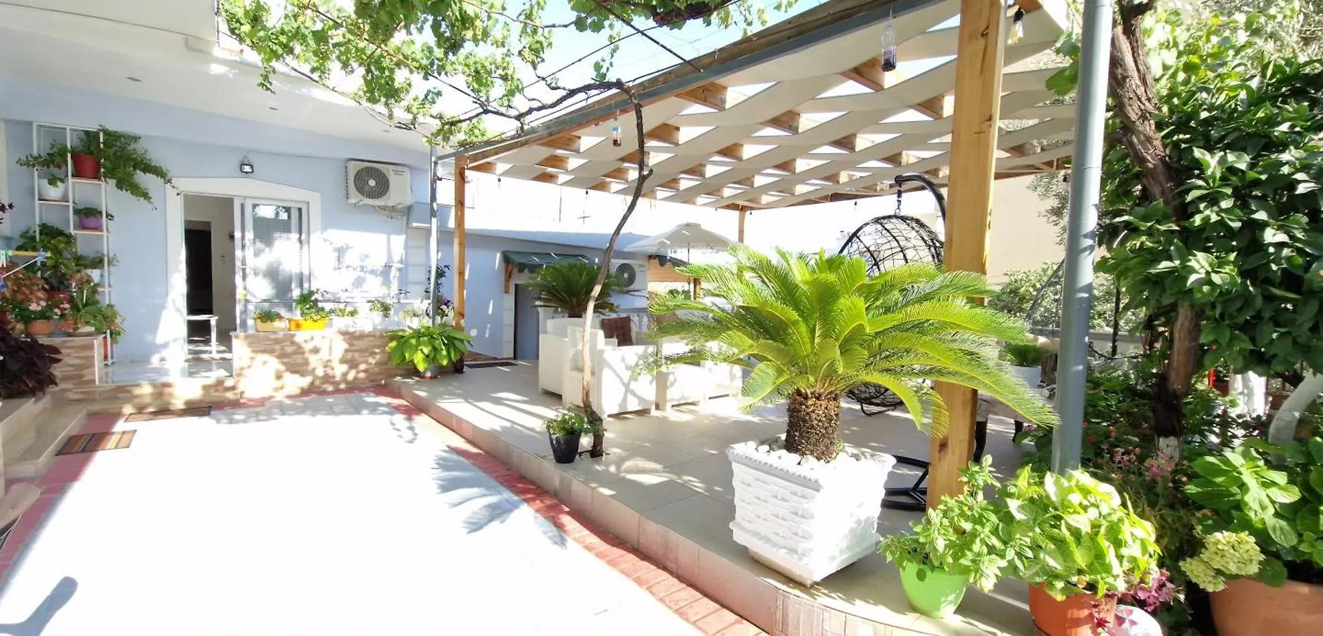 סרנדה Sala Apartment'S